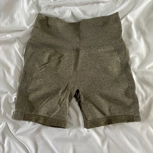 Army green scrunch butt biker shorts
